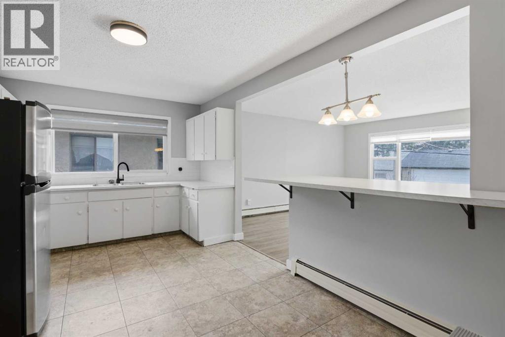 6131 Bowness Road NW, Calgary, Alberta  T3B 0C9 - Photo 17 - A2296697