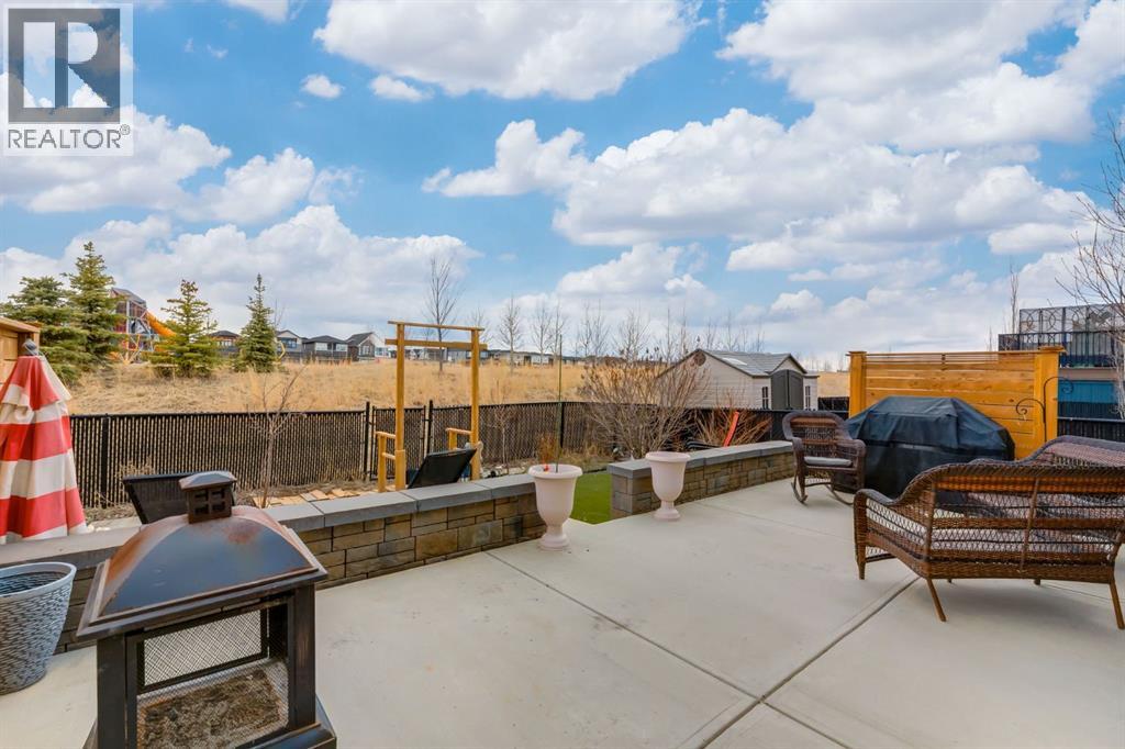 140 Emberside Glen, Cochrane, Alberta  T4C 2L7 - Photo 24 - A2306513