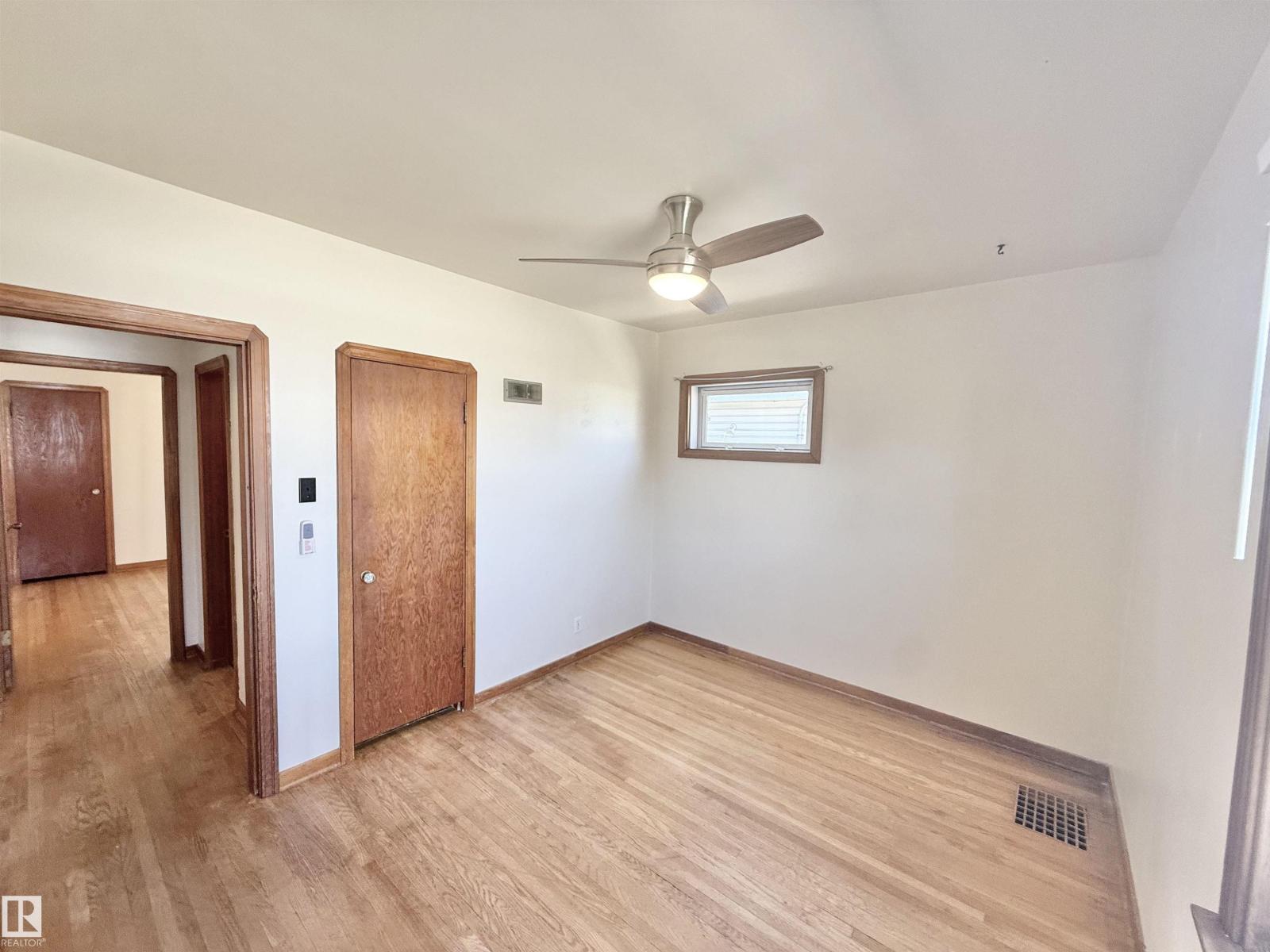 9330 72 Av Nw Nw, Edmonton, Alberta  T6E 0V8 - Photo 17 - E4485054