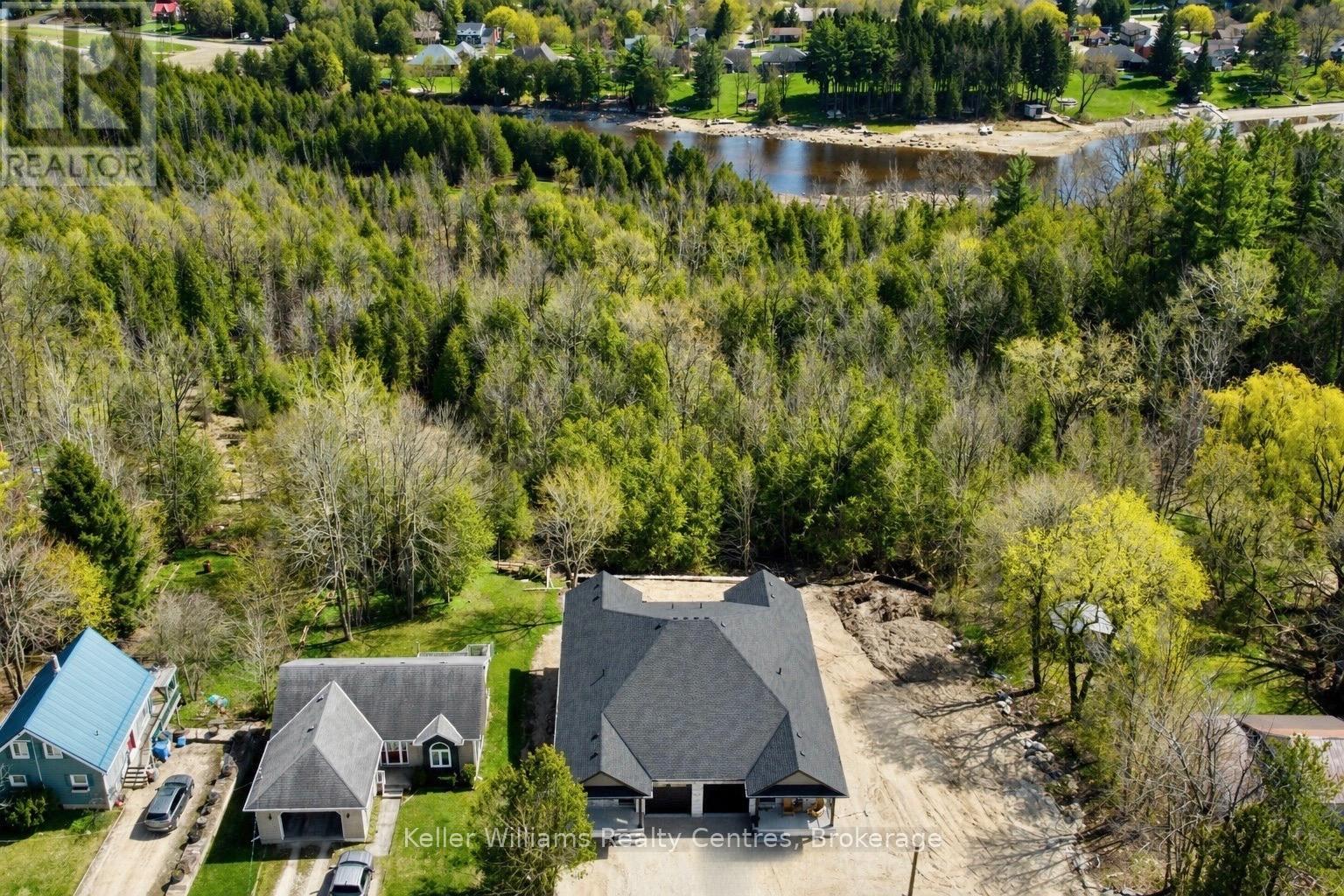 463 Durham Road E, West Grey, Ontario  N0G 1R0 - Photo 2 - X12787344