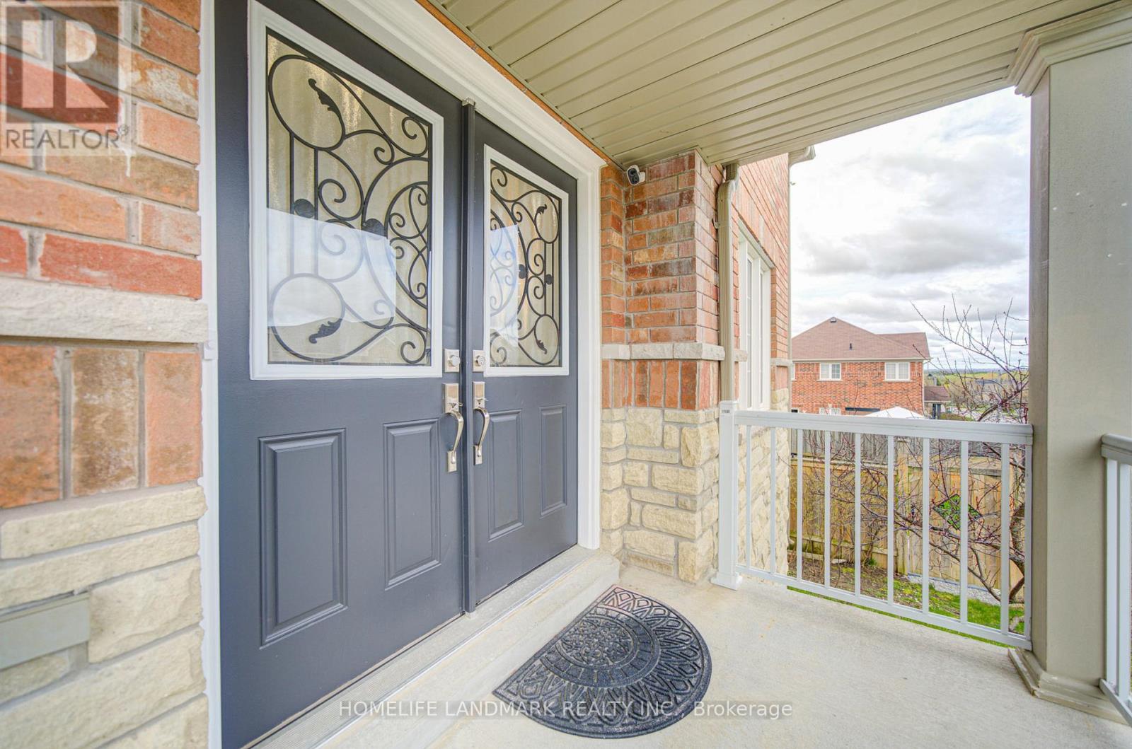 1662 Quail Run Drive, Oshawa, Ontario  L1K 0L9 - Photo 3 - E13060928