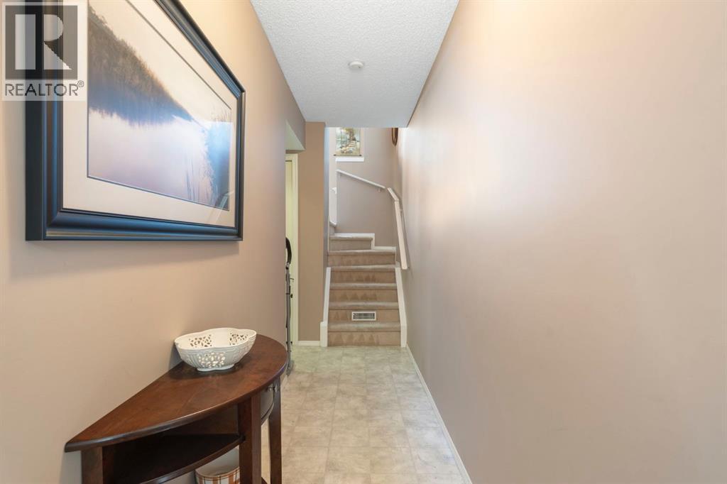 122 Bridlewood Lane SW, Calgary, Alberta  T2Y 3X8 - Photo 3 - A2283705
