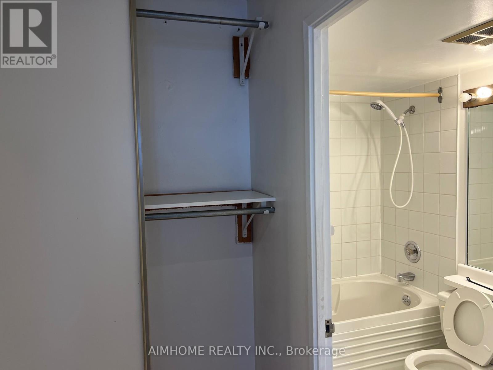 310 - 7 Bishop Avenue, Toronto, Ontario  M2M 4J4 - Photo 22 - C12891404
