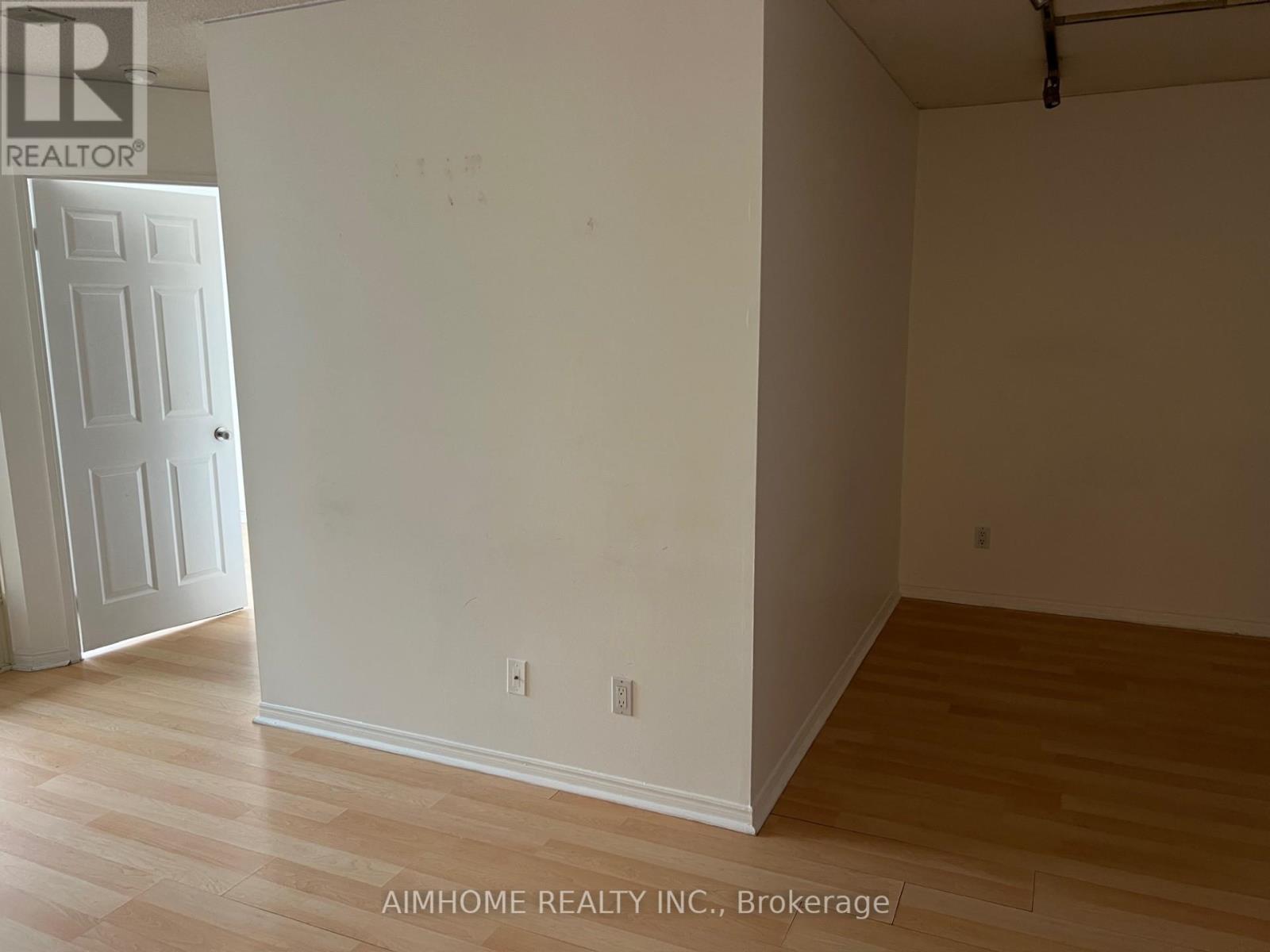 310 - 7 Bishop Avenue, Toronto, Ontario  M2M 4J4 - Photo 6 - C12891404