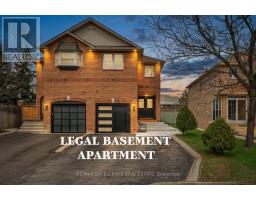 18 MANETT CRESCENT, Brampton, Ontario