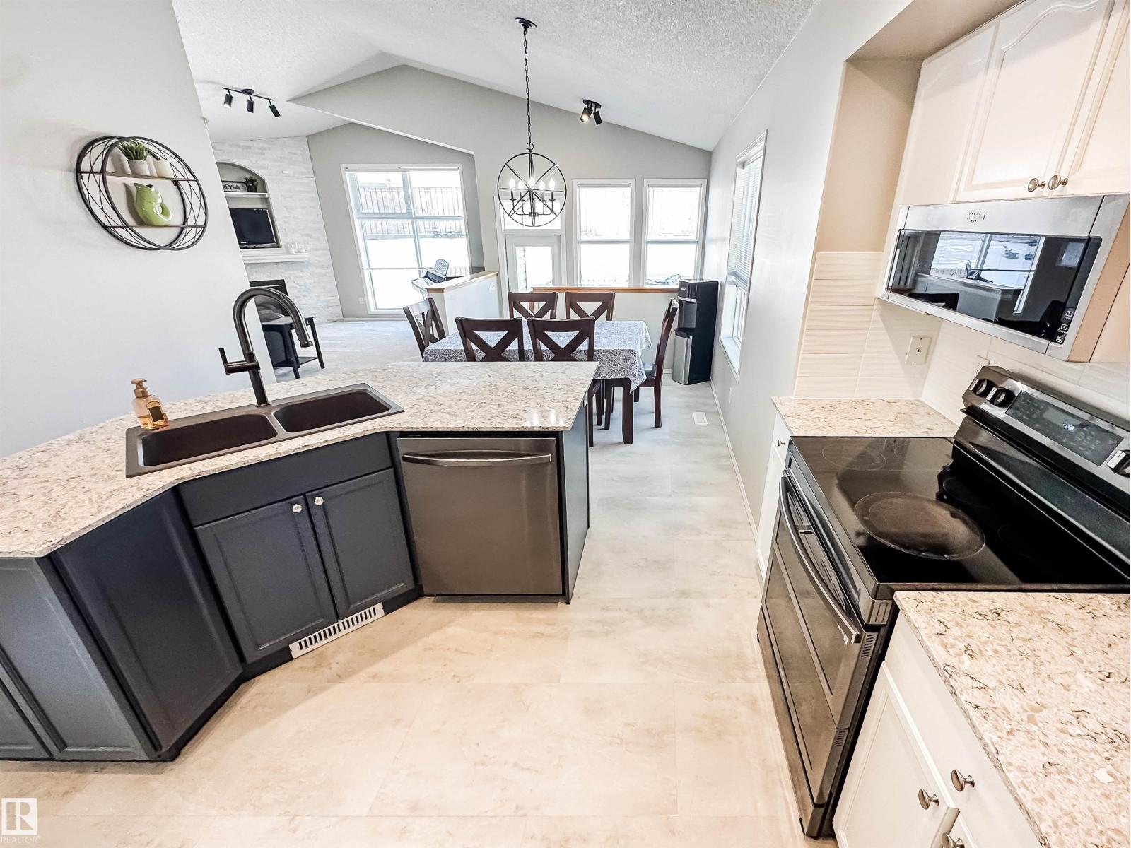 13036 139 St NW, Edmonton, Alberta  T5L 5B8 - Photo 13 - E4477871
