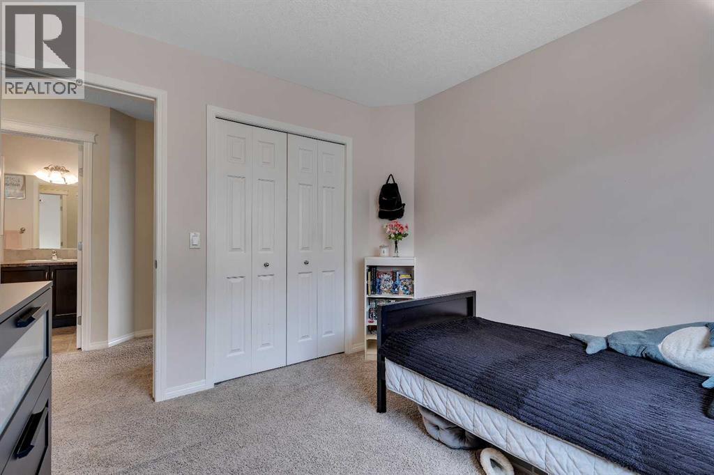 190 Covecreek Place NE, Calgary, Alberta  T3K 0L3 - Photo 18 - A2300079