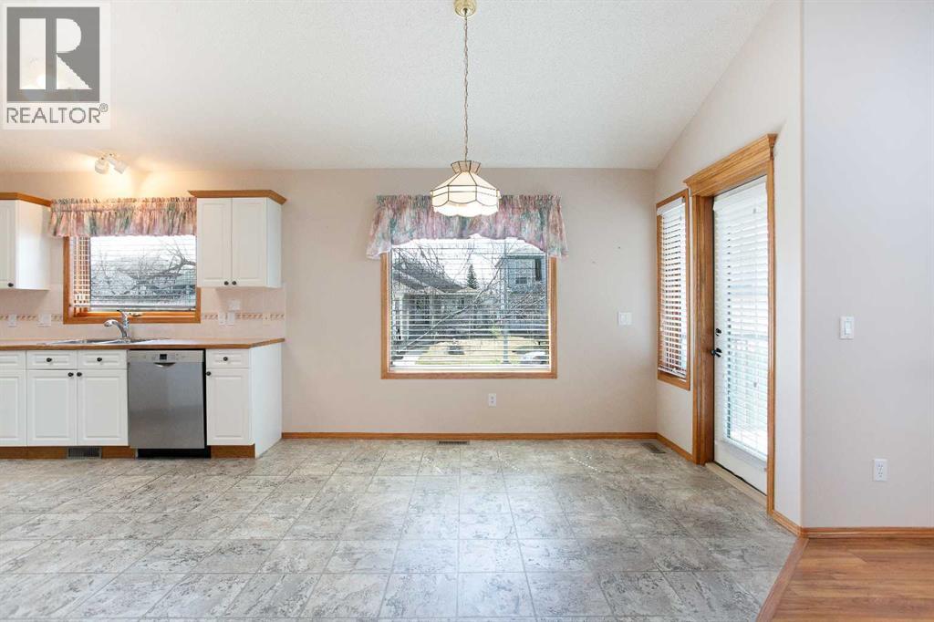 54 Shawbrooke Place Sw, Calgary, Alberta  T2Y 3B8 - Photo 16 - A2303939