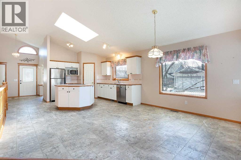 54 Shawbrooke Place Sw, Calgary, Alberta  T2Y 3B8 - Photo 15 - A2303939