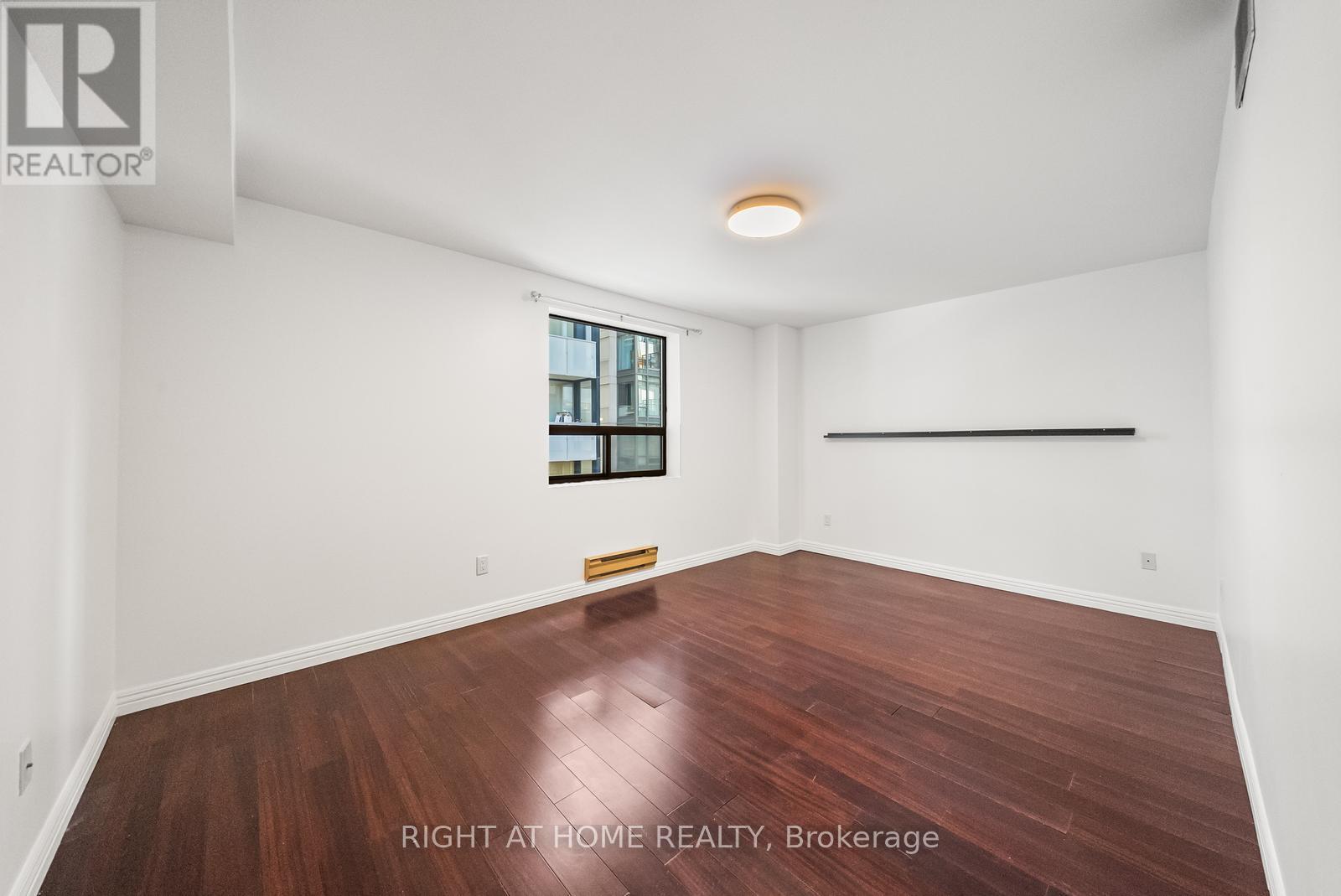 605 - 19 Dundonald Street, Toronto, Ontario  M4Y 1K3 - Photo 25 - C13056914