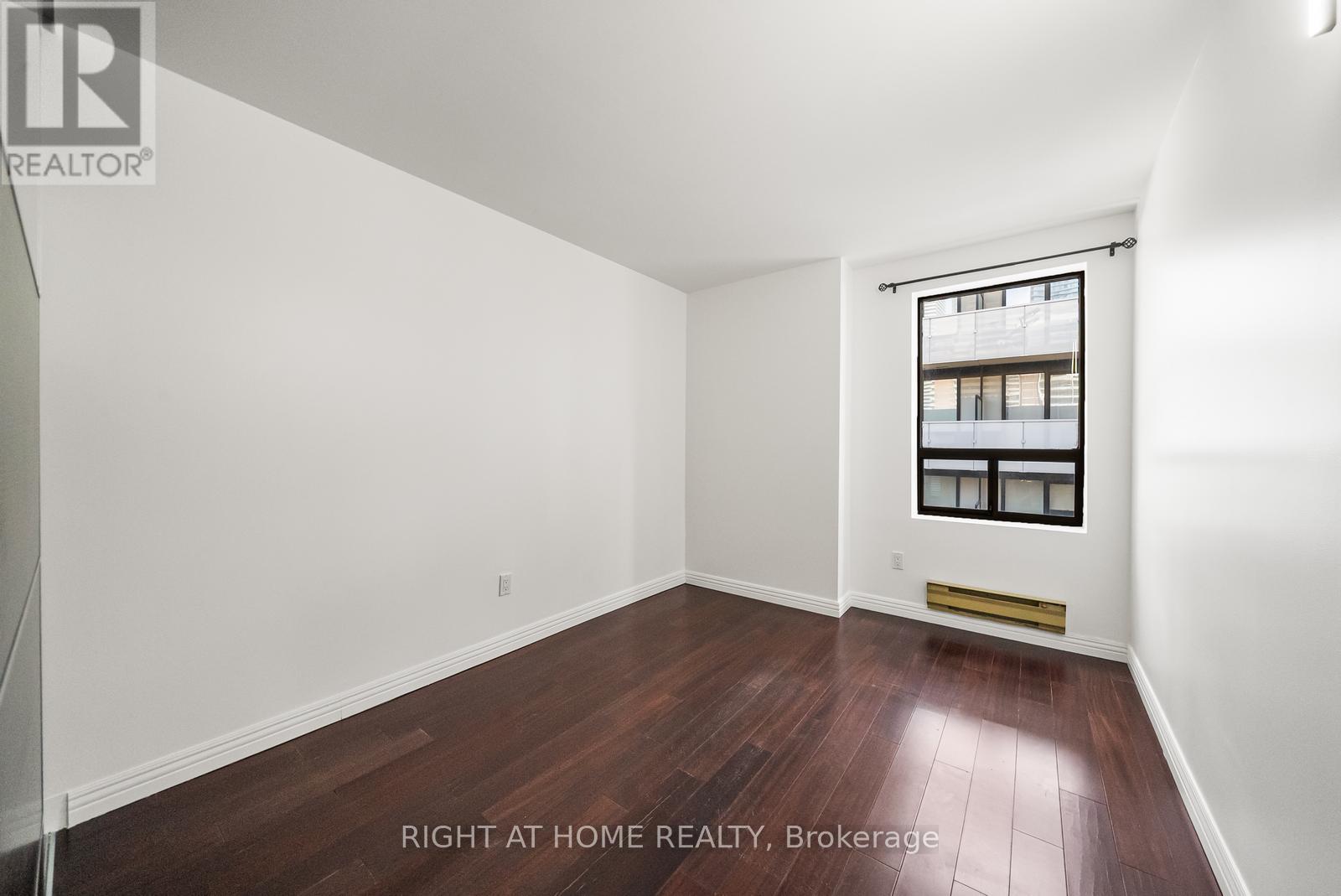 605 - 19 Dundonald Street, Toronto, Ontario  M4Y 1K3 - Photo 33 - C13056914