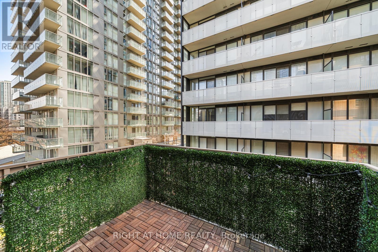 605 - 19 Dundonald Street, Toronto, Ontario  M4Y 1K3 - Photo 37 - C13056914