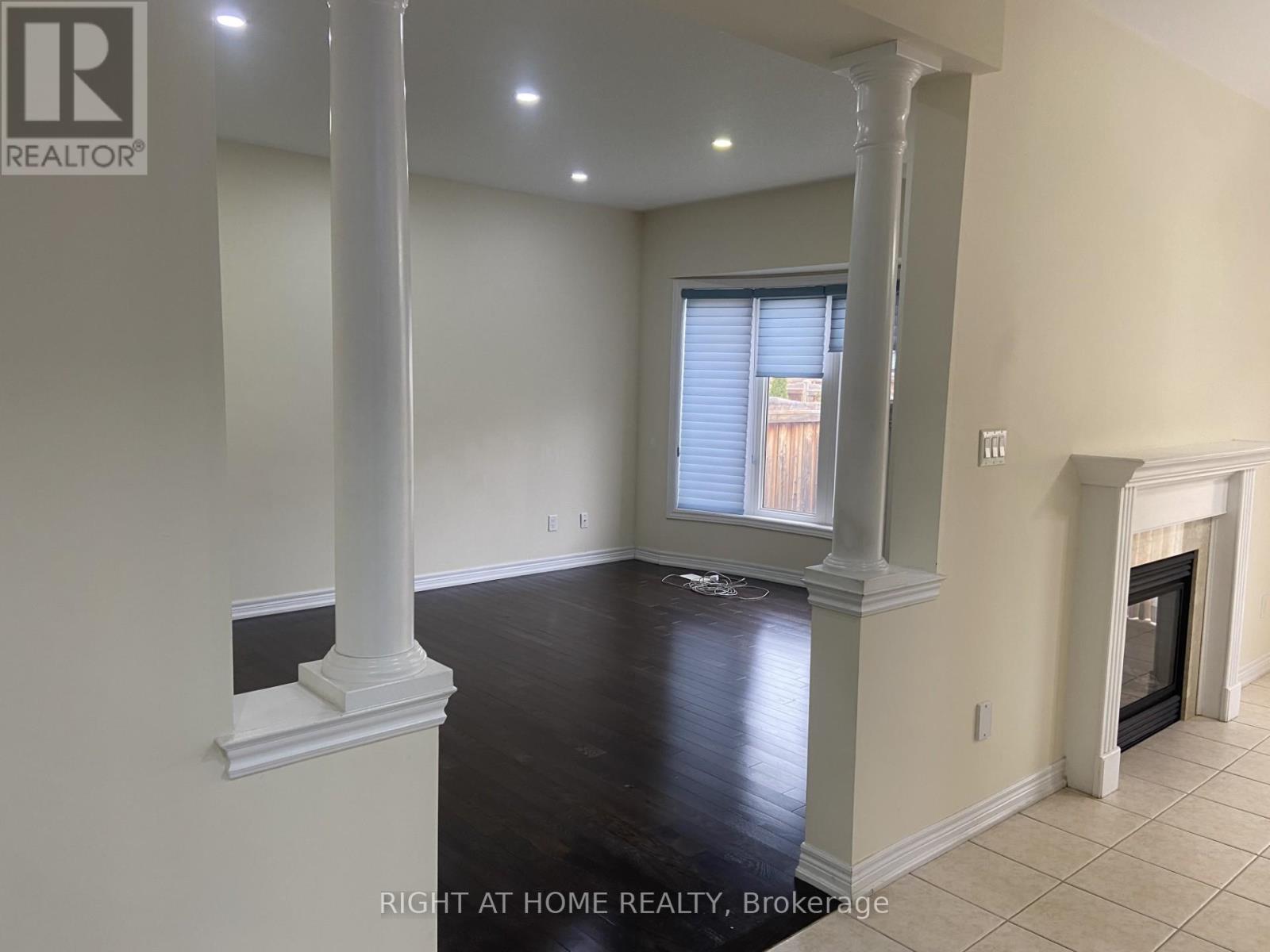 13 Templar Street, Brampton, Ontario  L6Y 2Y2 - Photo 6 - W12883060