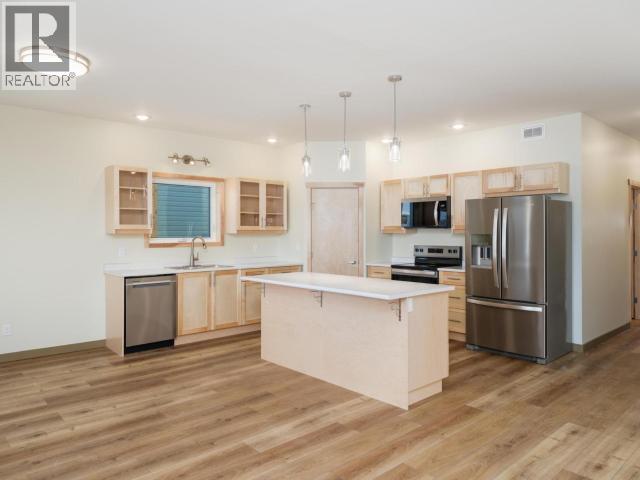 2 Hope Street, Whitehorse, Yukon  Y1A 0T9 - Photo 4 - 17220