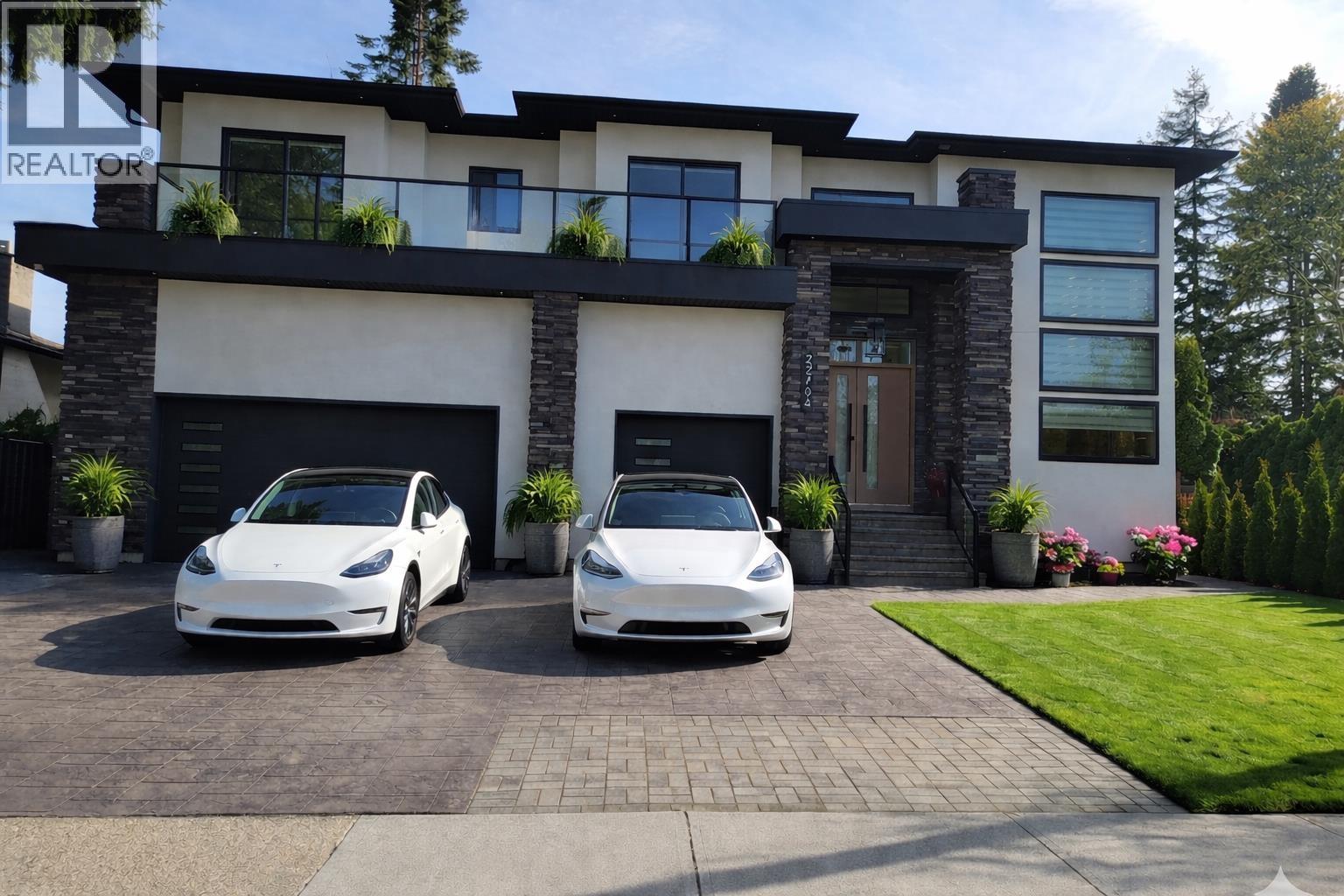 21794 126 AVENUE, Maple Ridge, British Columbia