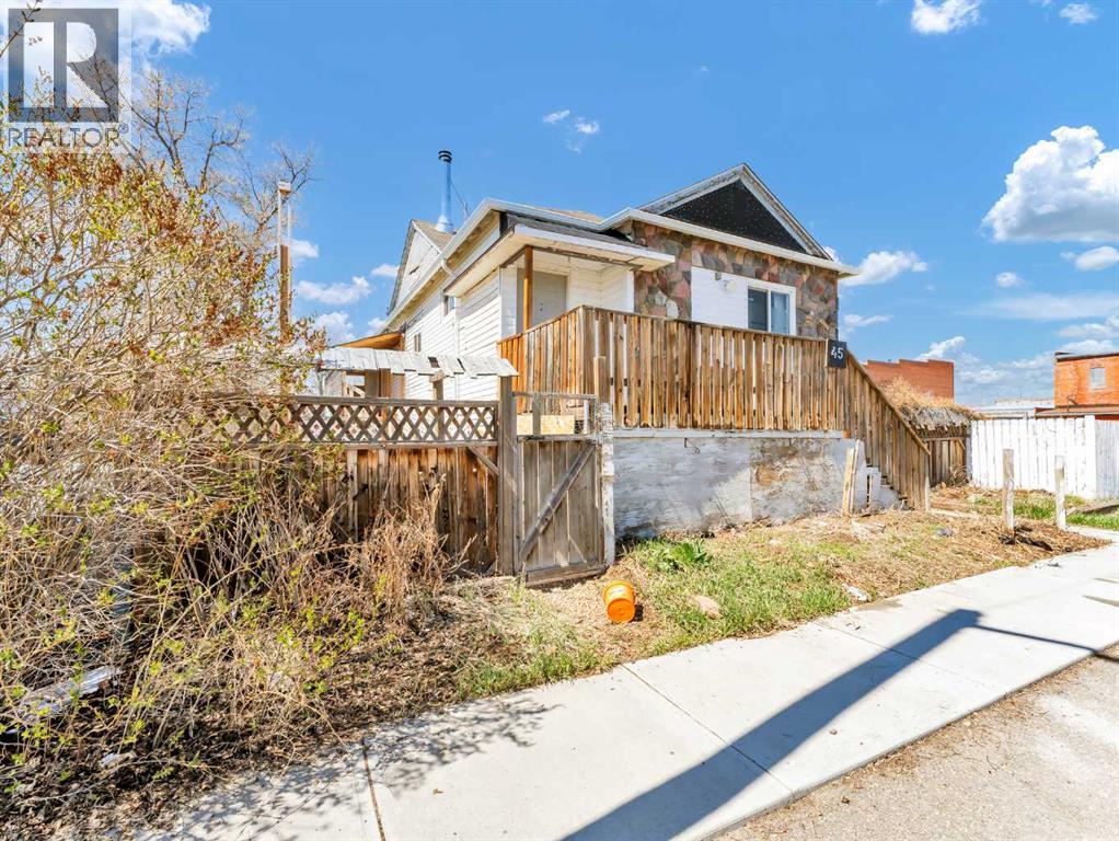 45 Walsh Street, Irvine, Alberta  T0J 1V0 - Photo 2 - A2306809