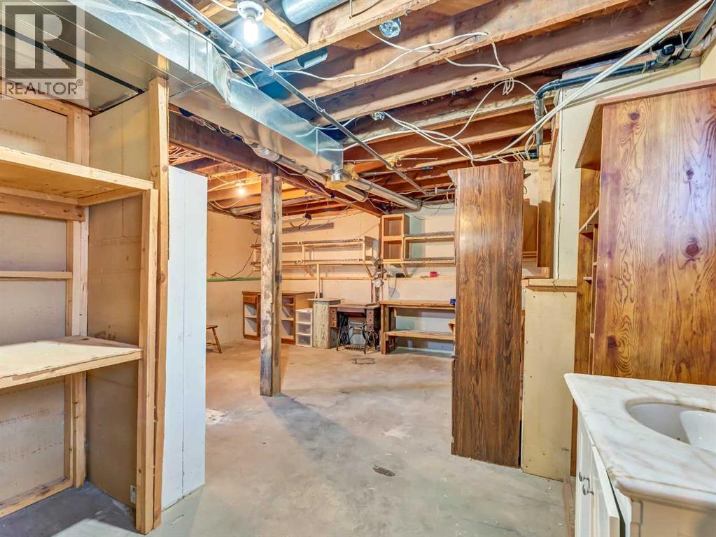 45 Walsh Street, Irvine, Alberta  T0J 1V0 - Photo 34 - A2306809