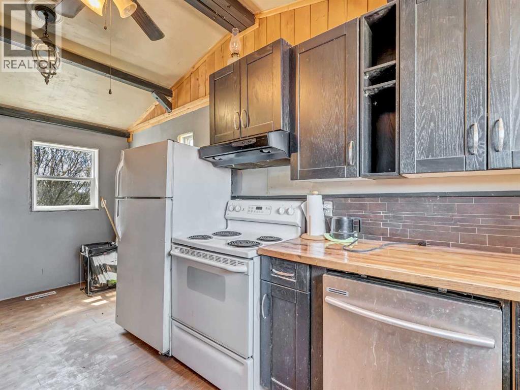 45 Walsh Street, Irvine, Alberta  T0J 1V0 - Photo 17 - A2306809
