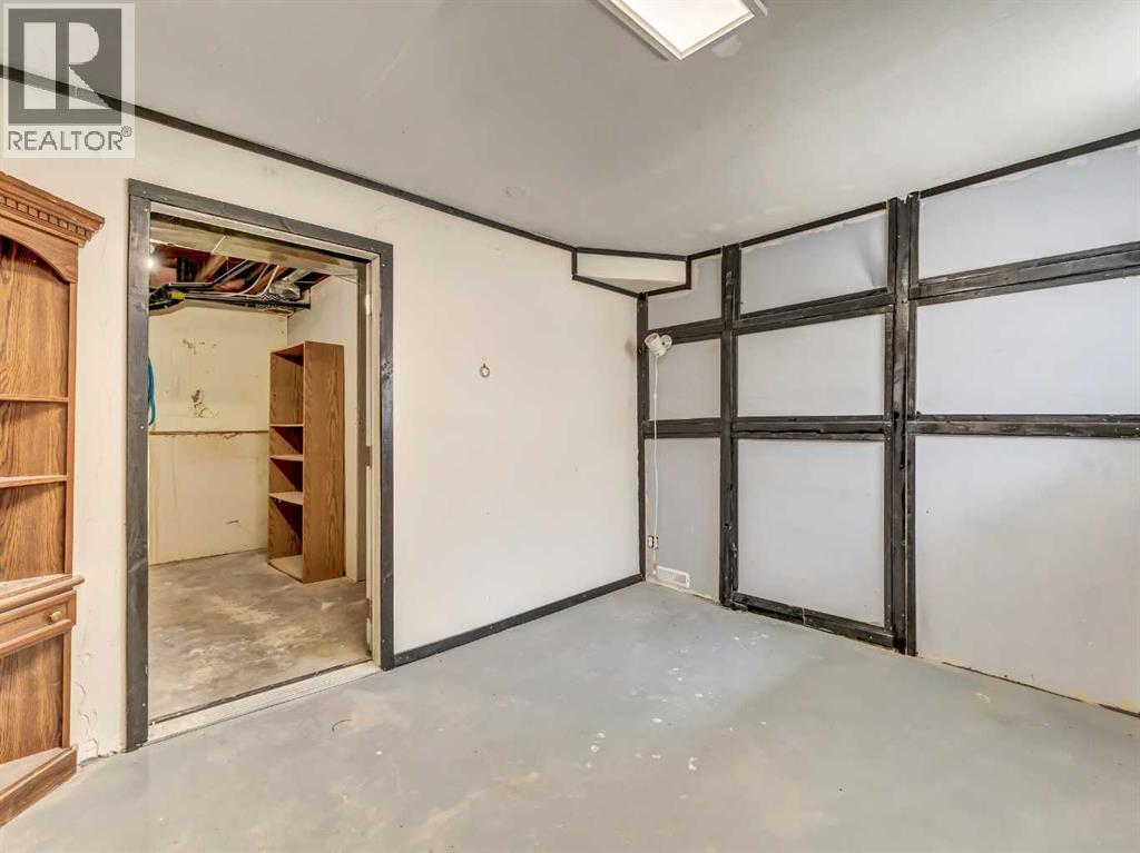 45 Walsh Street, Irvine, Alberta  T0J 1V0 - Photo 28 - A2306809