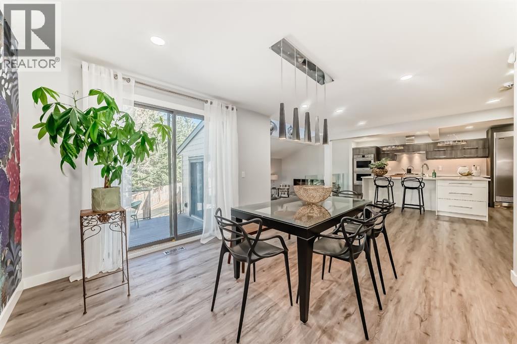 22 Coach Manor Terrace Sw, Calgary, Alberta  T3H 1C3 - Photo 23 - A2302330