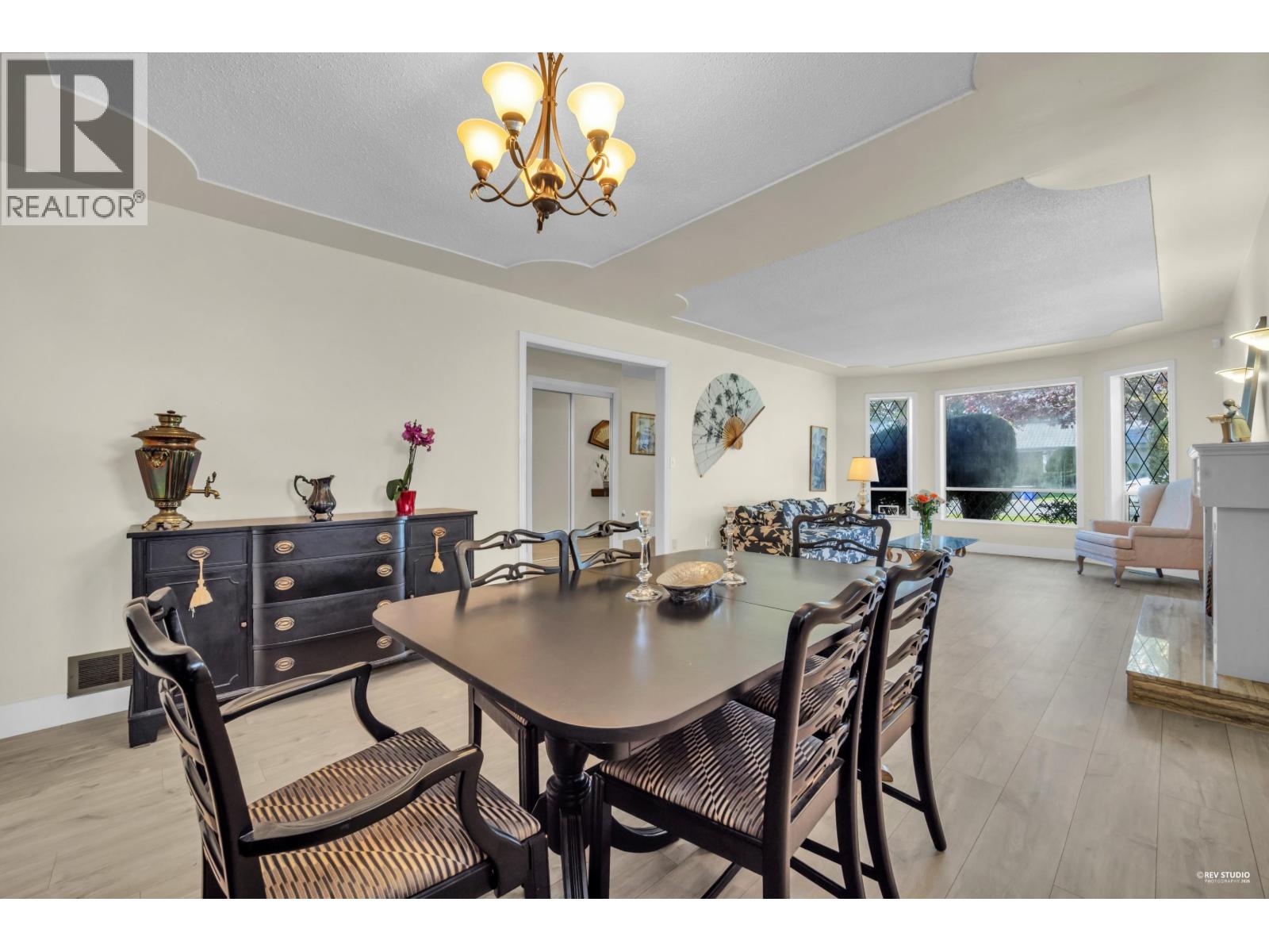 10460 Hollybank Drive, Richmond, British Columbia  V7E 4S5 - Photo 11 - R3114720