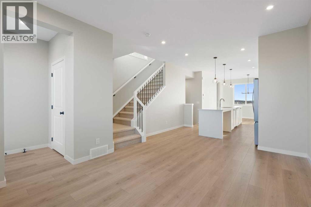 1465 Rangeview Drive SE, Calgary, Alberta  T3S 0P8 - Photo 6 - A2287428