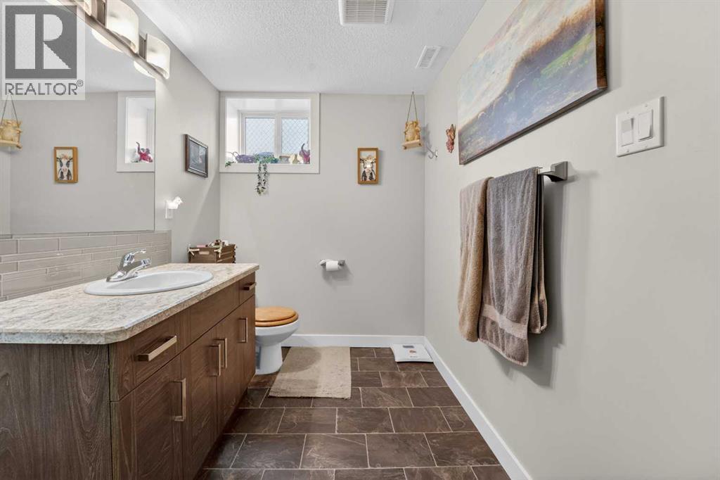 1112 28a Street S, Lethbridge, Alberta  T1K 2W7 - Photo 28 - A2306480