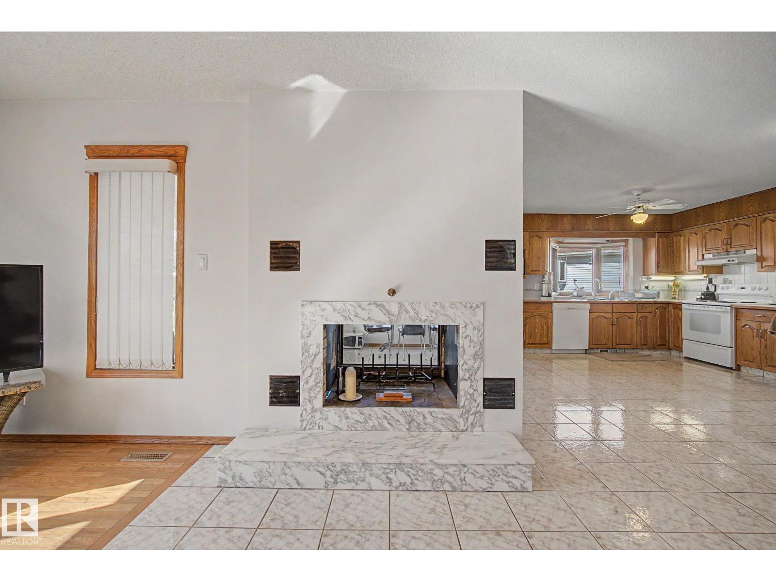 4228 46 St Nw, Edmonton, Alberta  T6L 6L9 - Photo 16 - E4485065