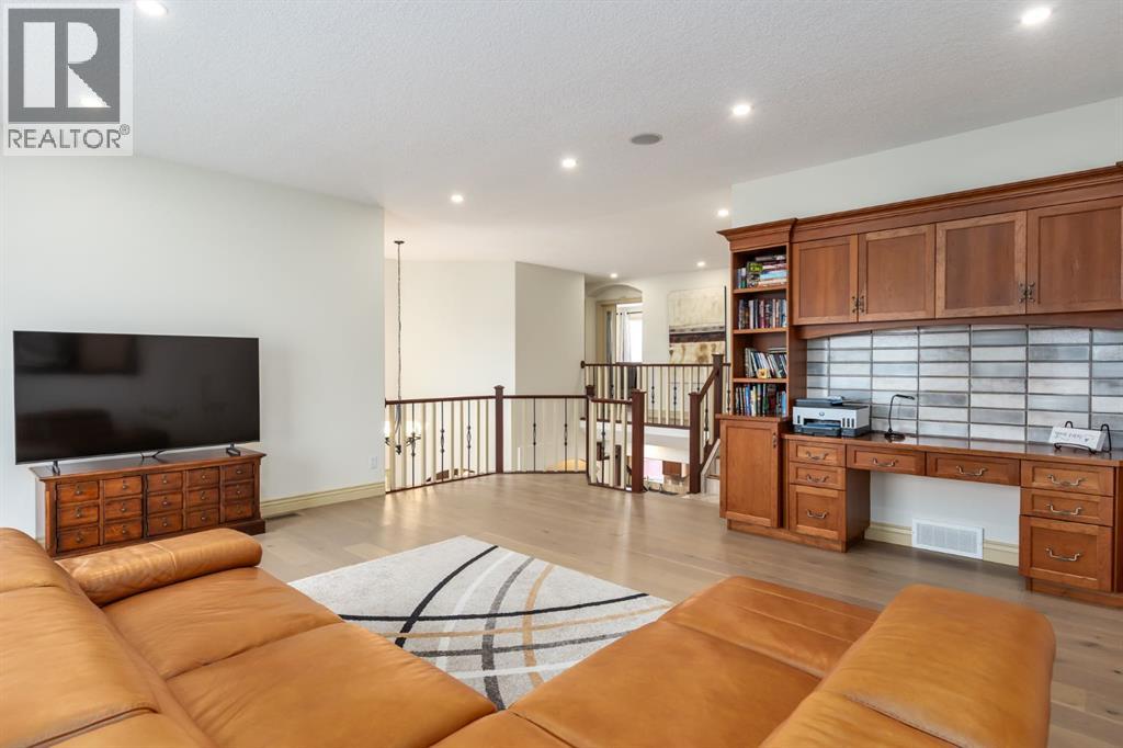 401 Marina Drive, Chestermere, Alberta  T1X 1V8 - Photo 19 - A2306909