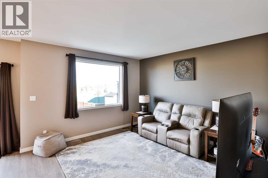 38 Goldenrod Place W, Lethbridge, Alberta  T1J 5W9 - Photo 10 - A2289557