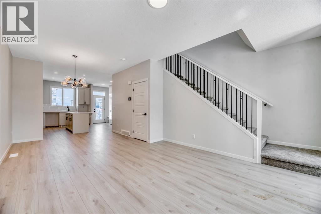 247 Annette Villas NW, Calgary, Alberta  T3R 2K5 - Photo 8 - A2282332
