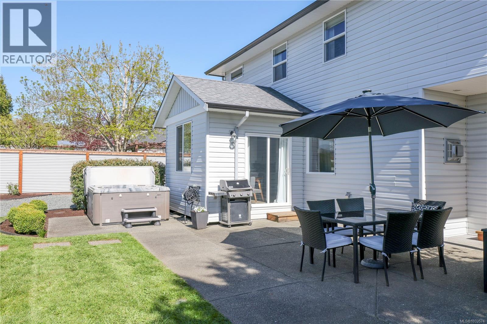 2461 Stirling Cres, Courtenay, British Columbia  V9N 1Y2 - Photo 33 - 1033574