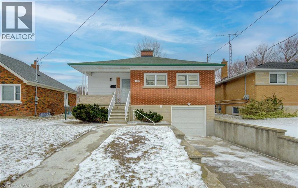 171 SIXTH Avenue, Kitchener, Ontario