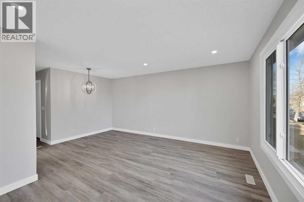 4351 38 Street NE, Calgary, Alberta  T1Y 5X6 - Photo 8 - A2301396
