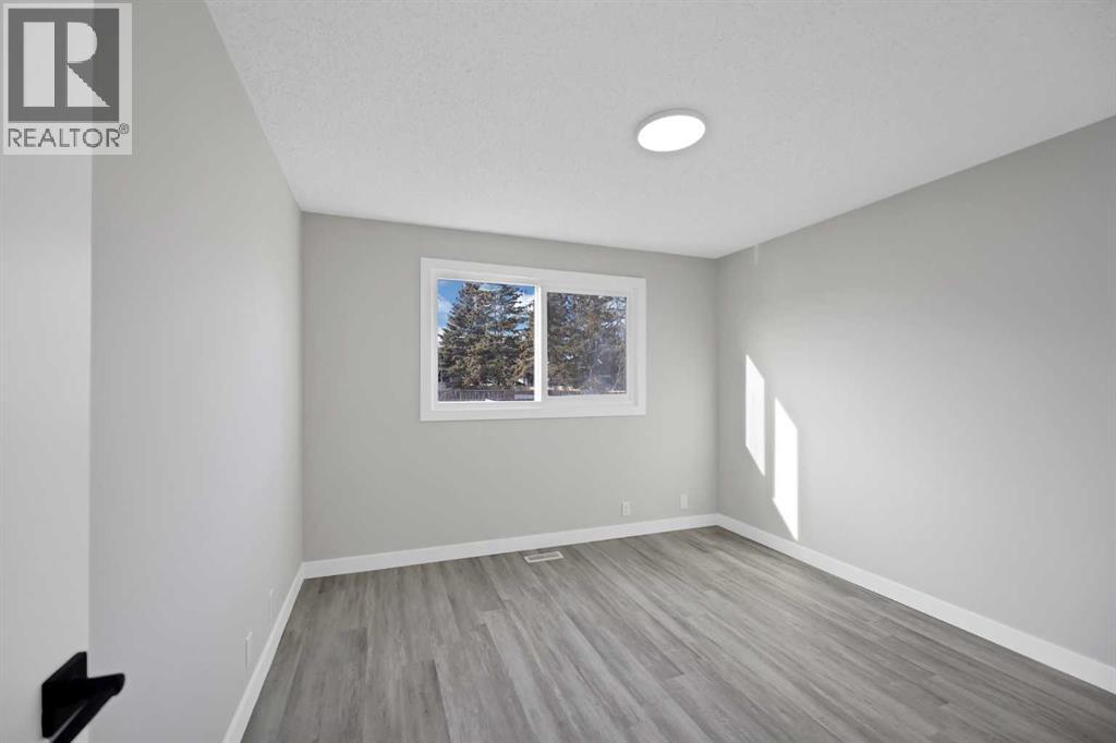 4351 38 Street NE, Calgary, Alberta  T1Y 5X6 - Photo 17 - A2301396