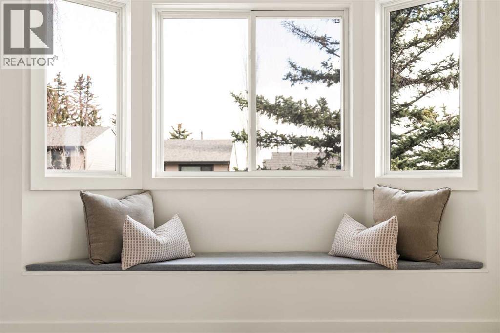 11 Coach Manor Rise SW, Calgary, Alberta  T3H 1C5 - Photo 20 - A2304872