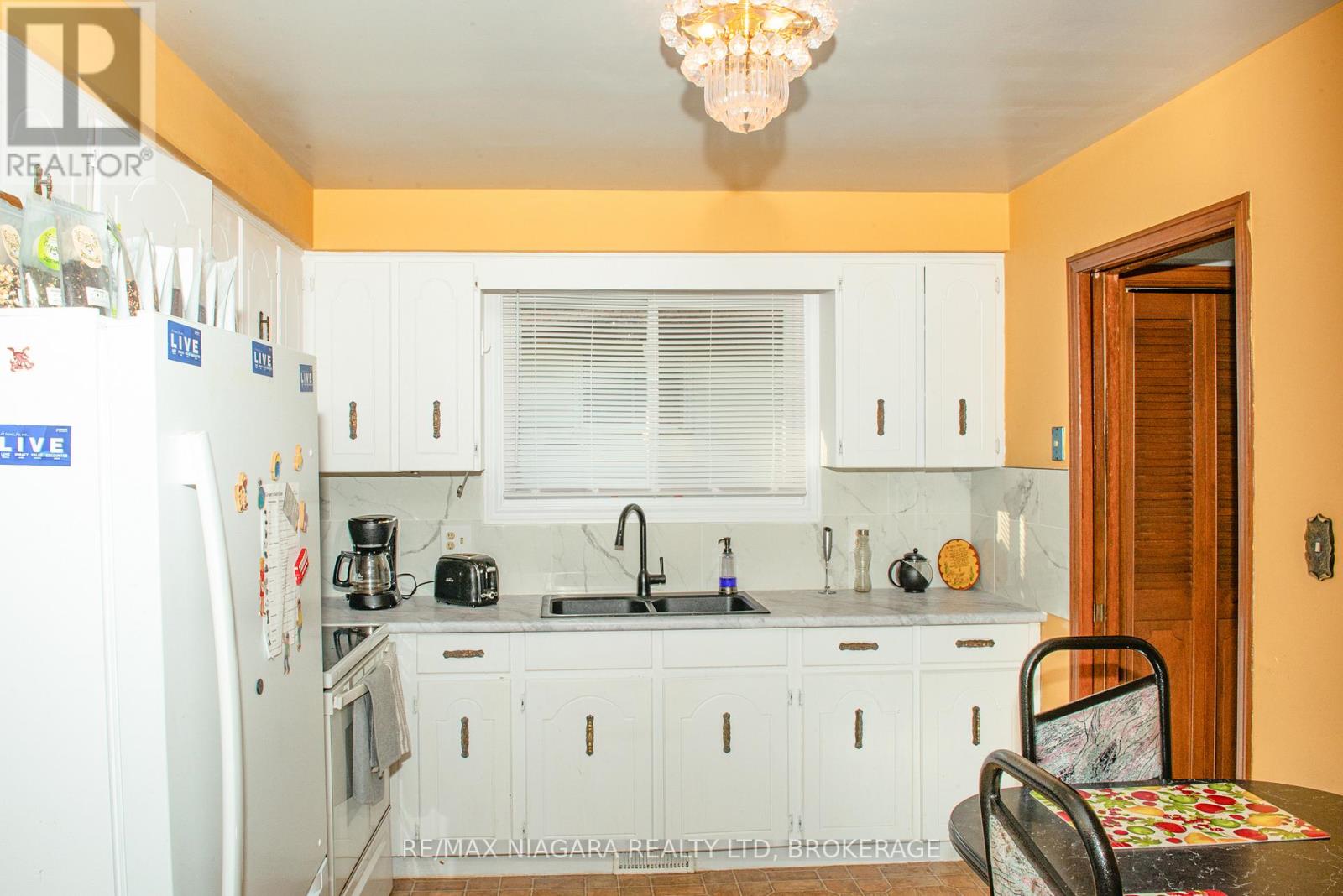 38 Roehampton Drive, St. Catharines, Ontario  L2M 7K7 - Photo 8 - X13066370