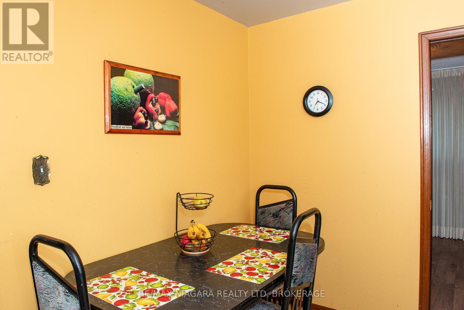 38 Roehampton Drive, St. Catharines, Ontario  L2M 7K7 - Photo 9 - X13066370