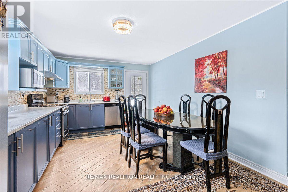 56 Brentwood Road, Essa, Ontario  L0M 1B2 - Photo 4 - N13066358