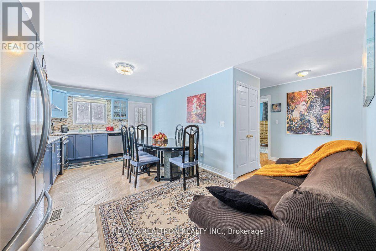 56 Brentwood Road, Essa, Ontario  L0M 1B2 - Photo 5 - N13066358