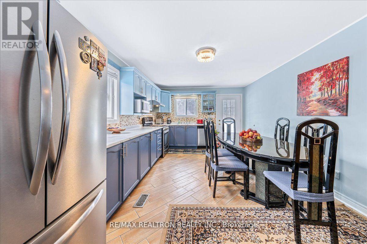 56 Brentwood Road, Essa, Ontario  L0M 1B2 - Photo 6 - N13066358