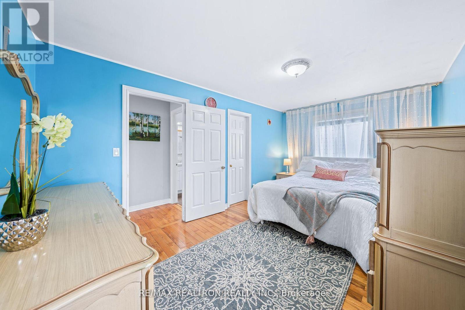 56 Brentwood Road, Essa, Ontario  L0M 1B2 - Photo 8 - N13066358