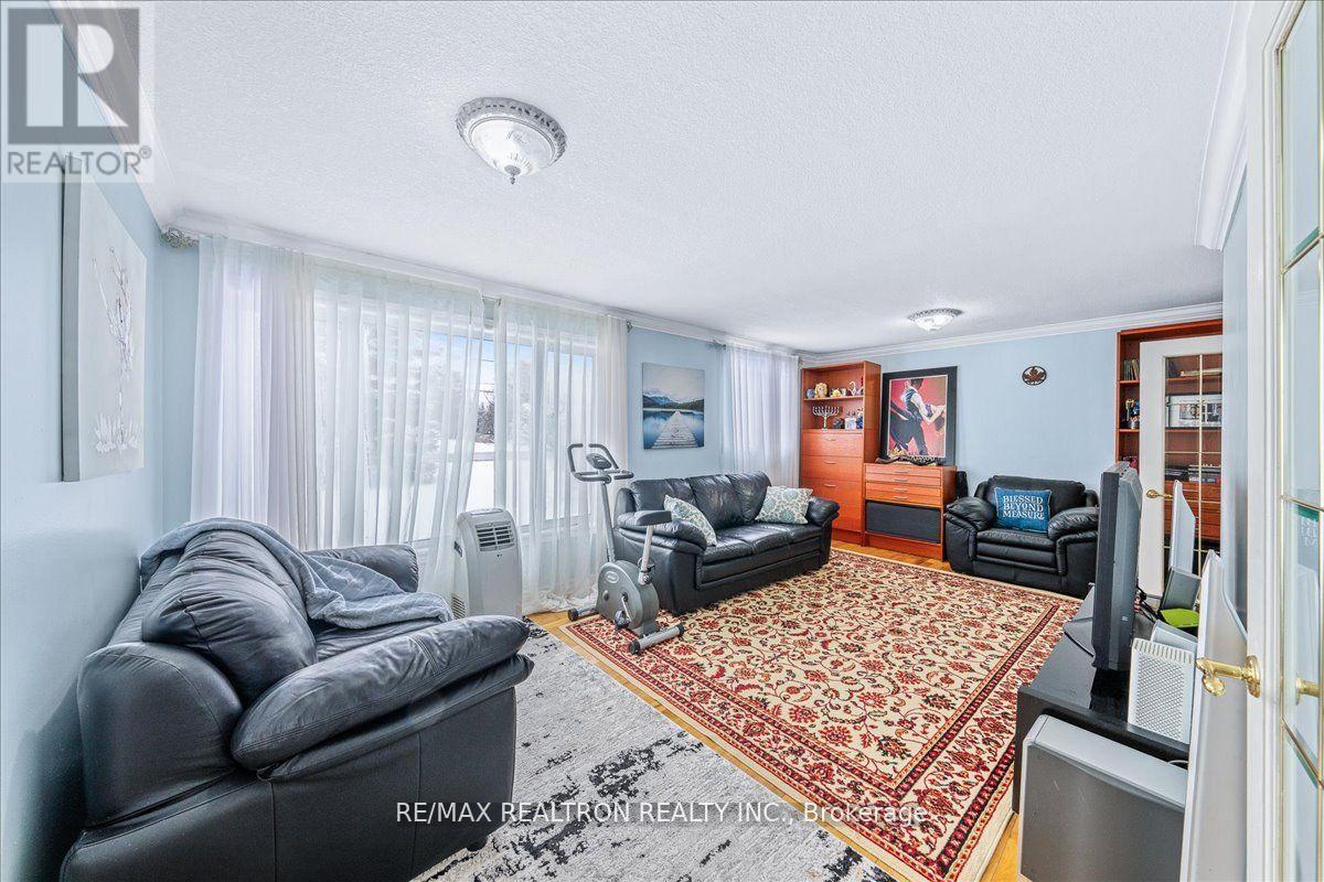 56 Brentwood Road, Essa, Ontario  L0M 1B2 - Photo 9 - N13066358