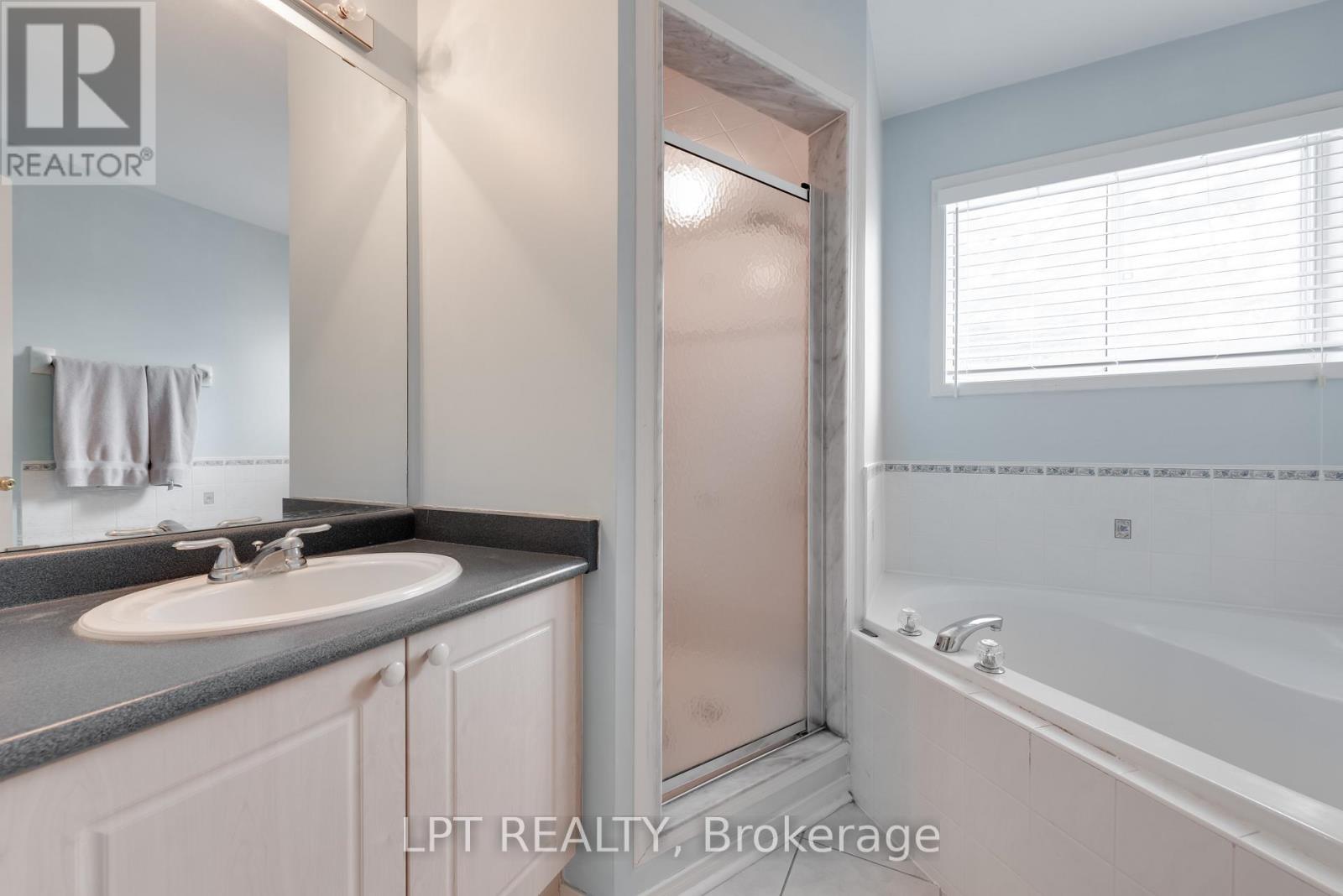 1 Bay Court, Wasaga Beach, Ontario  L9Z 1P7 - Photo 14 - S12879776