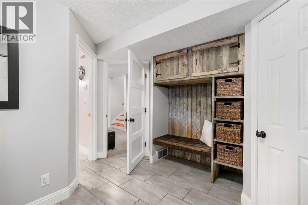 1120 Lake Wapta Place SE, Calgary, Alberta  T2J 2P5 - Photo 33 - A2304347