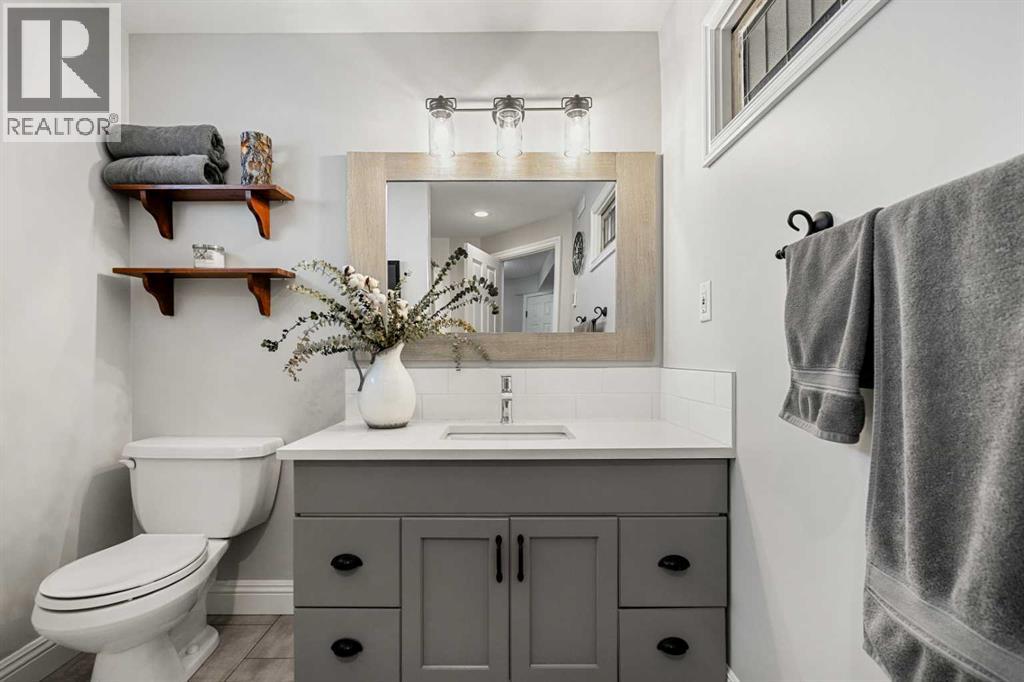 1120 Lake Wapta Place SE, Calgary, Alberta  T2J 2P5 - Photo 34 - A2304347