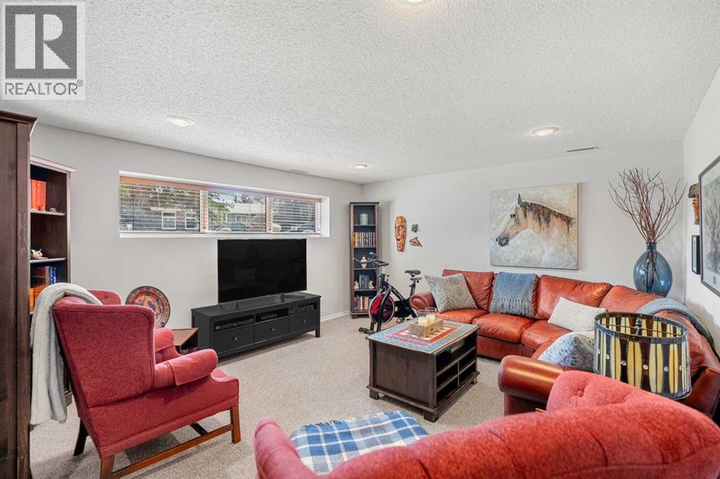 1120 Lake Wapta Place SE, Calgary, Alberta  T2J 2P5 - Photo 26 - A2304347