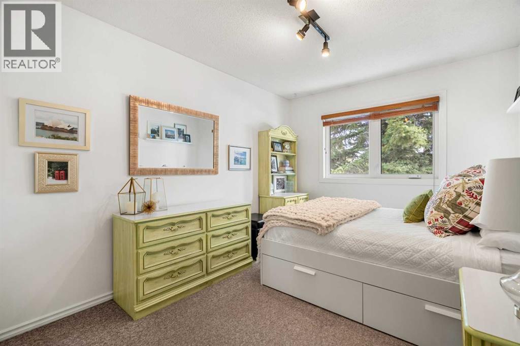 1120 Lake Wapta Place SE, Calgary, Alberta  T2J 2P5 - Photo 20 - A2304347