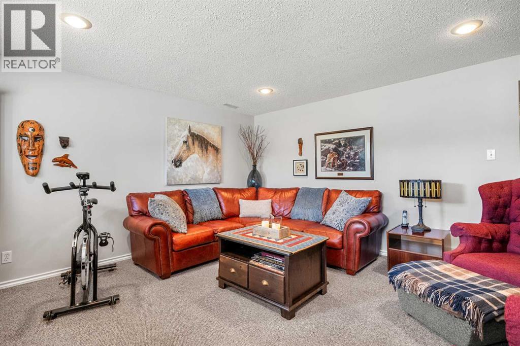 1120 Lake Wapta Place SE, Calgary, Alberta  T2J 2P5 - Photo 27 - A2304347