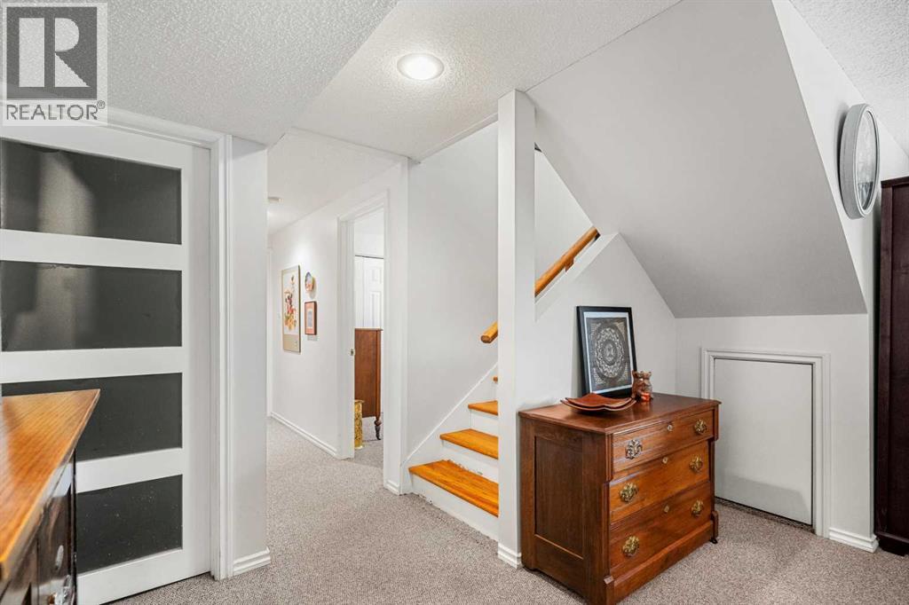1120 Lake Wapta Place SE, Calgary, Alberta  T2J 2P5 - Photo 25 - A2304347